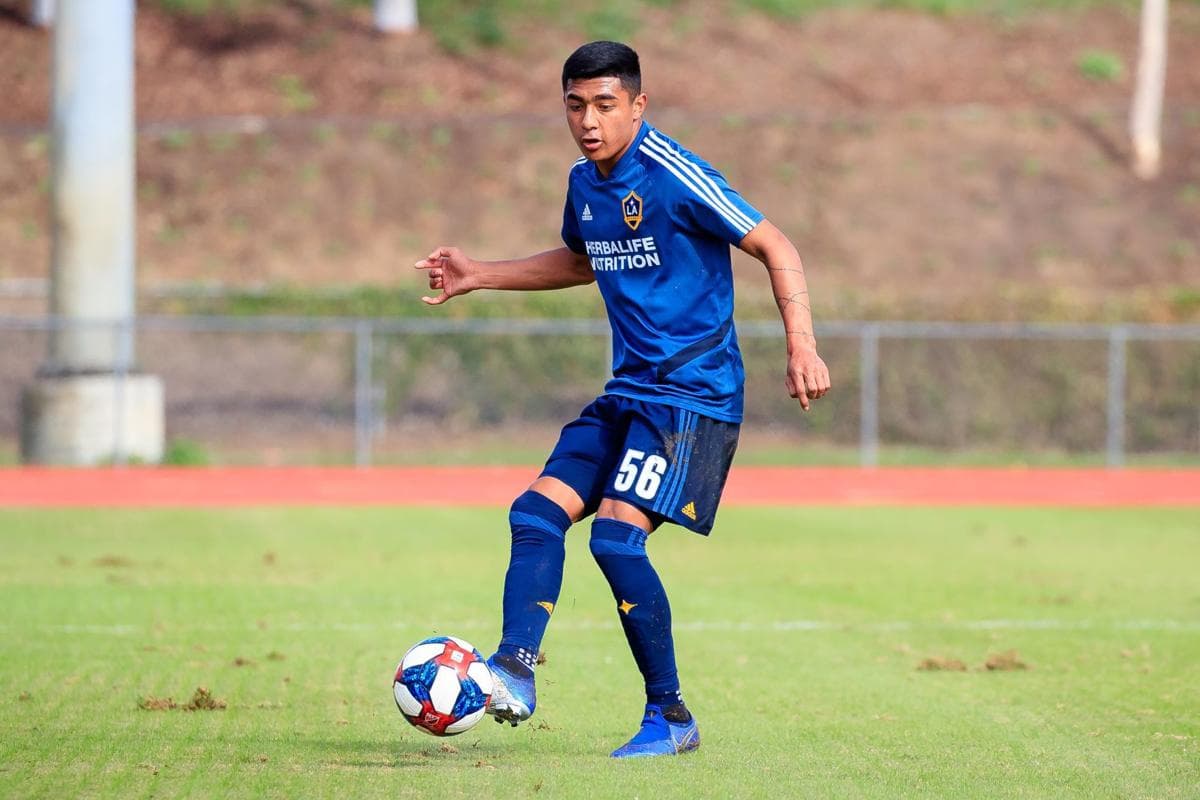 ¿Quién es Julián Araujo, el joven jugador de LA Galaxy pretendido por el Tri?
