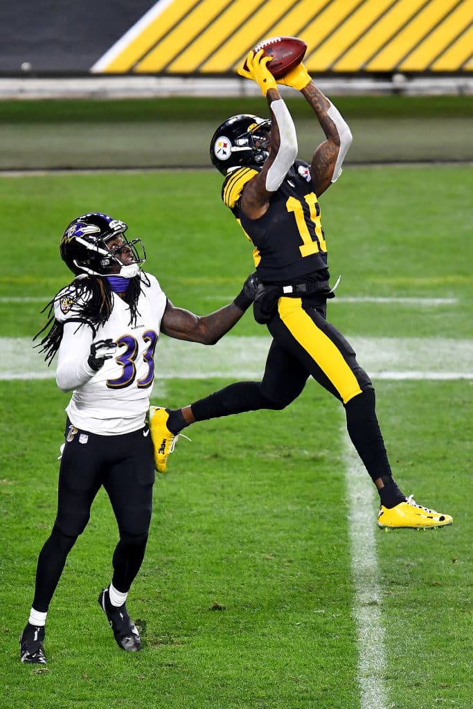 La defensa de los Steelers tiene una muy buena noche en la victoria 14-19 sobre los Baltimore Ravens