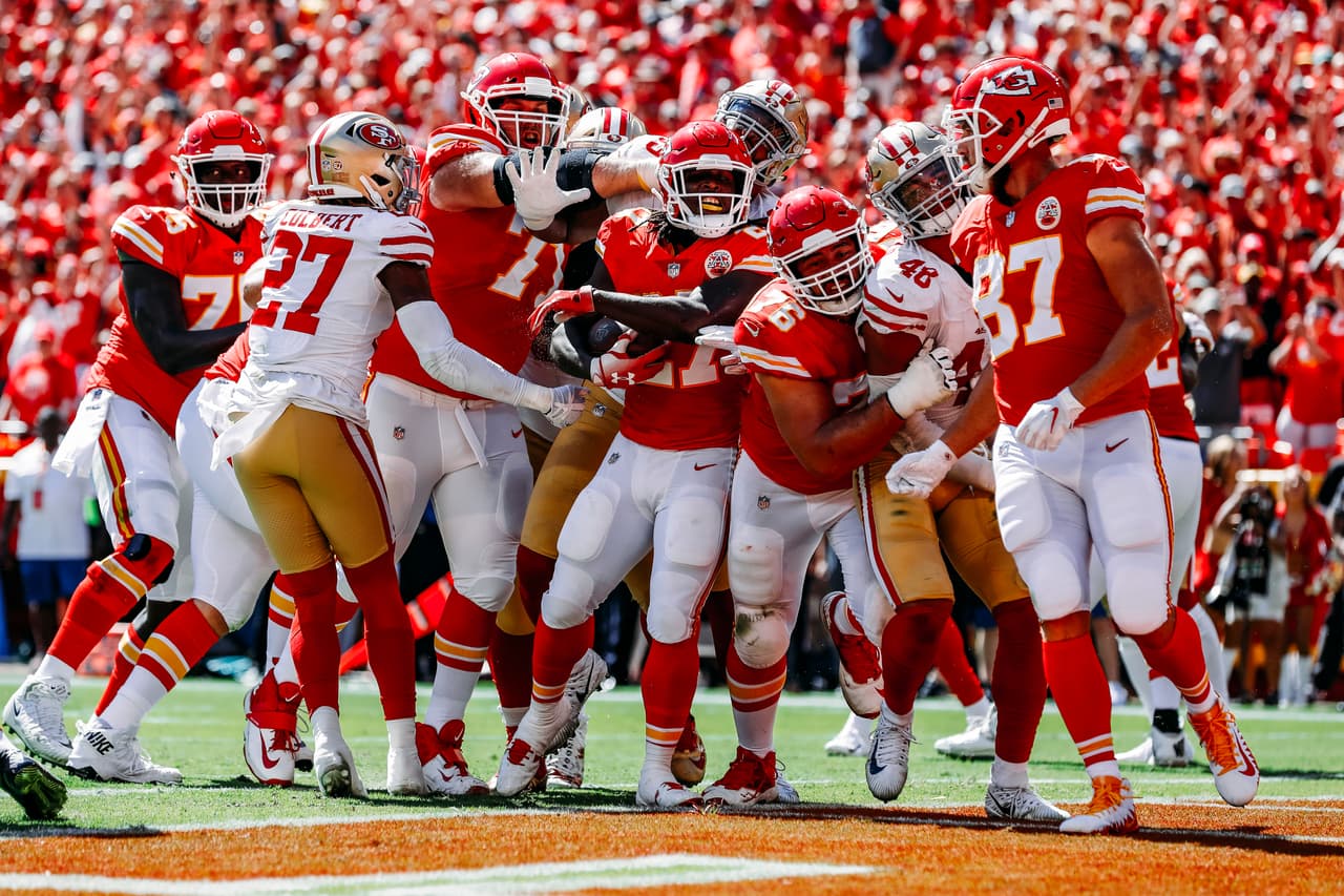 Los Chiefs mostraron superioridad y se impusieron 38-27 en Arrowhead.