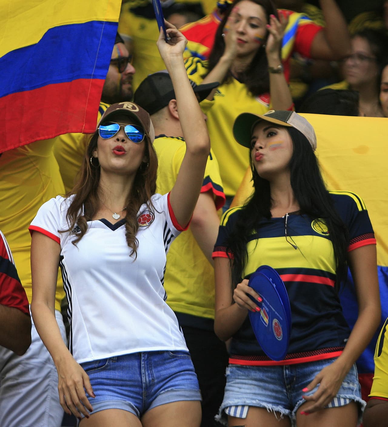 Como es habitual, la belleza de las colombianas también brilló entre los aficionados.