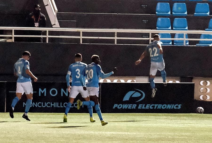 Athletic se lleva la victoria ante Ibiza 2-1, tras partido muy cerrado. Los de Bilbao hacen la diferencia con gol de Raúl García y, al último minuto, la anotación de Unaí Nuñez hace que su equipo califique a Octavos de Final de la Copa del Rey.