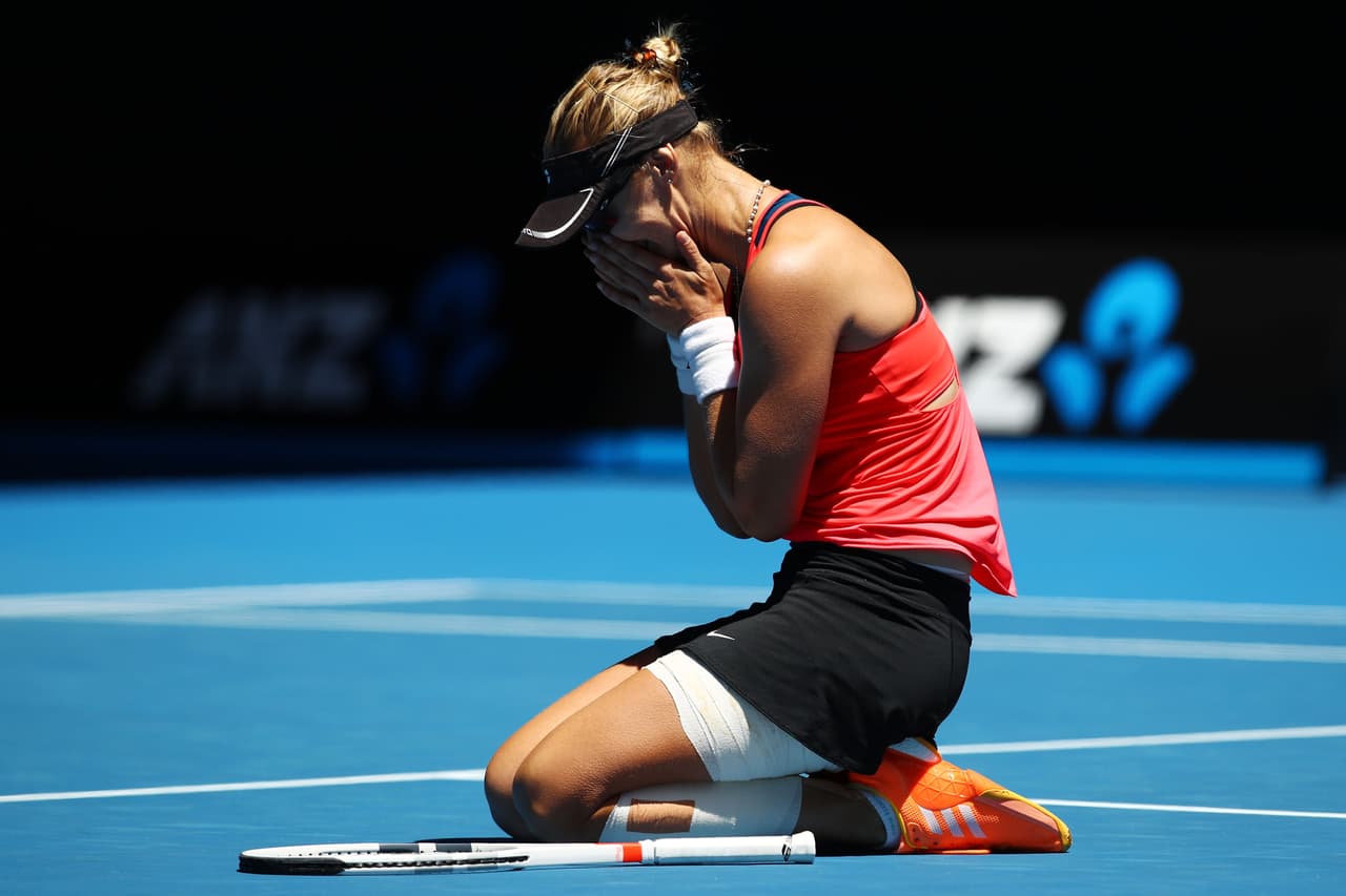 La croata Mirjana Lucic-Baroni parece dispuesta a morir antes de abandonar Australia, donde este miércoles dio de nuevo una exhibición de perseverancia para batir a la checa Karolina Pliskova, quinta favorita, por 6-4, 3-6 y 6-4 y avanzar a las semifinales de un Grand Slam después de 18 años.