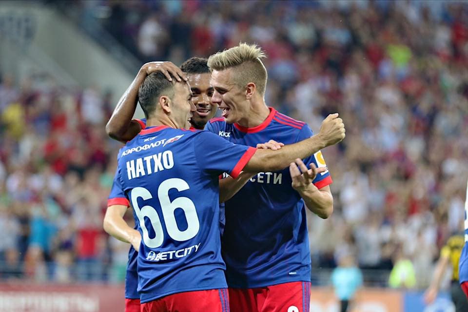 El popular CSKA de Moscú le ganó los dos partidos al AEK Atenas (2-0 y 1-0) y de esa forma avanzó casi sin despeinarse.
