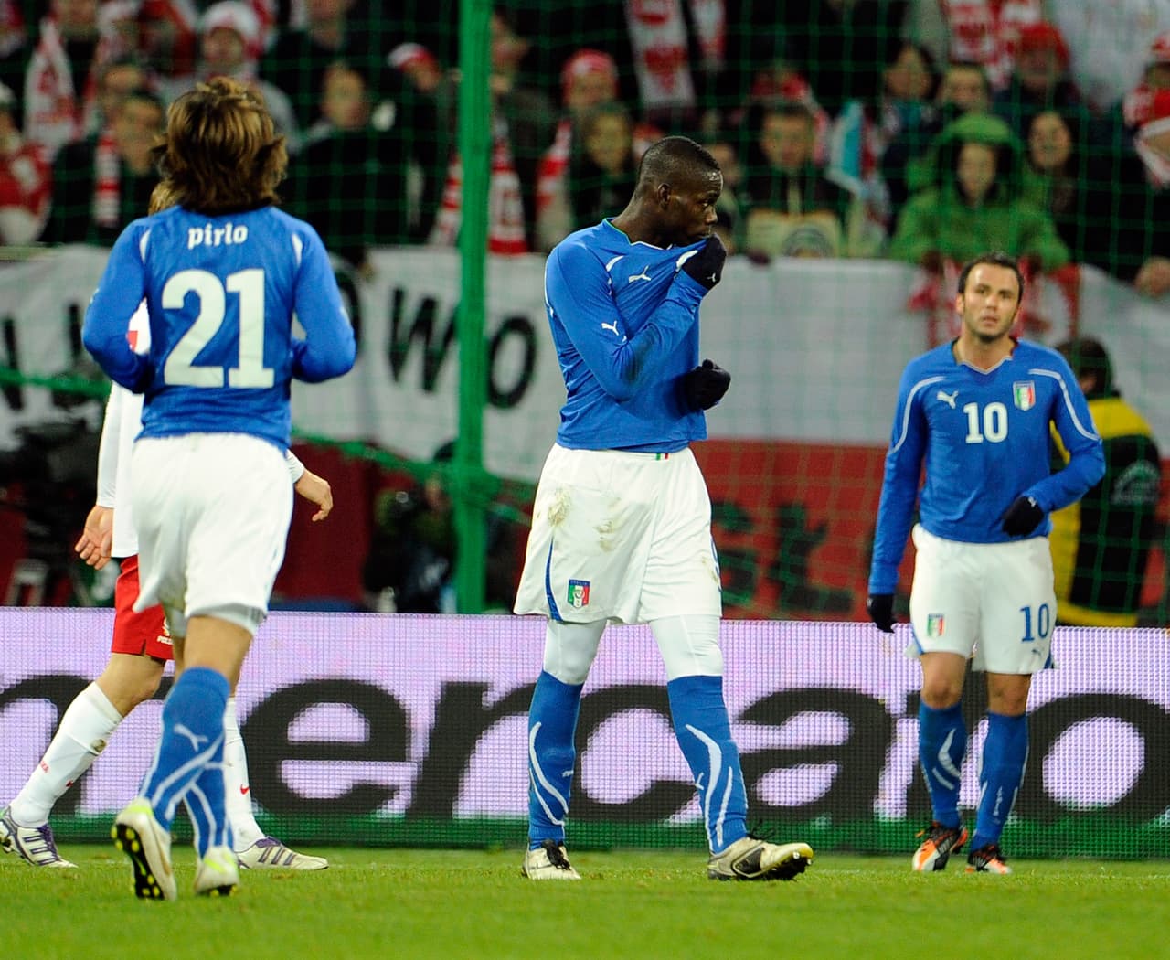 Balotelli ni siquiera mostraba muchas emociones con su selección de Italia, con la que ha anotado 15 goles en 36 juegos.