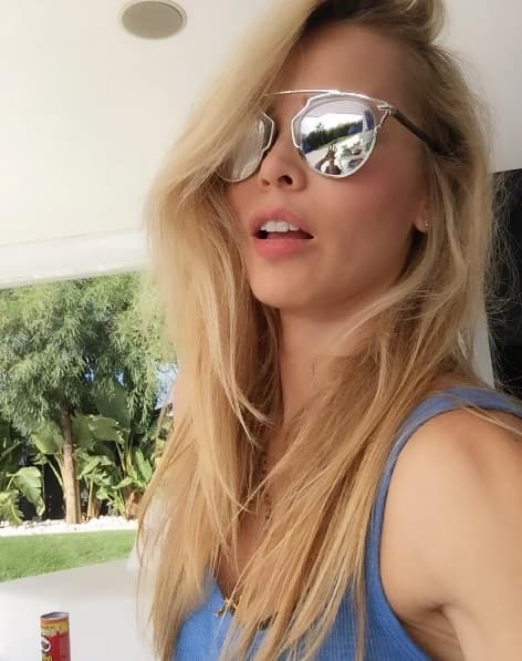 Víctor Valdés, portero del Middlesbrough, tendrá un gran apoyo de la espectacular colombiana ahora en su nuevo equipo.