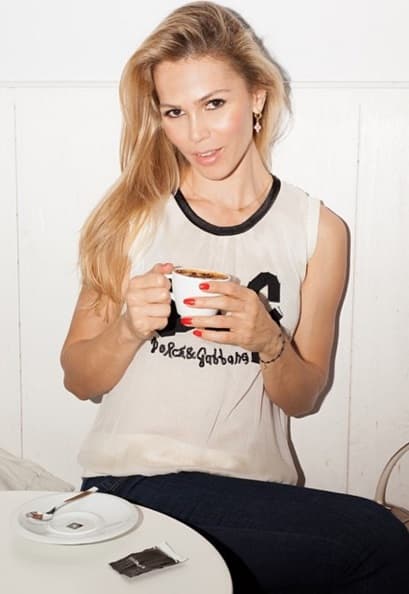 Víctor Valdés, portero del Middlesbrough, tendrá un gran apoyo de la espectacular colombiana ahora en su nuevo equipo.