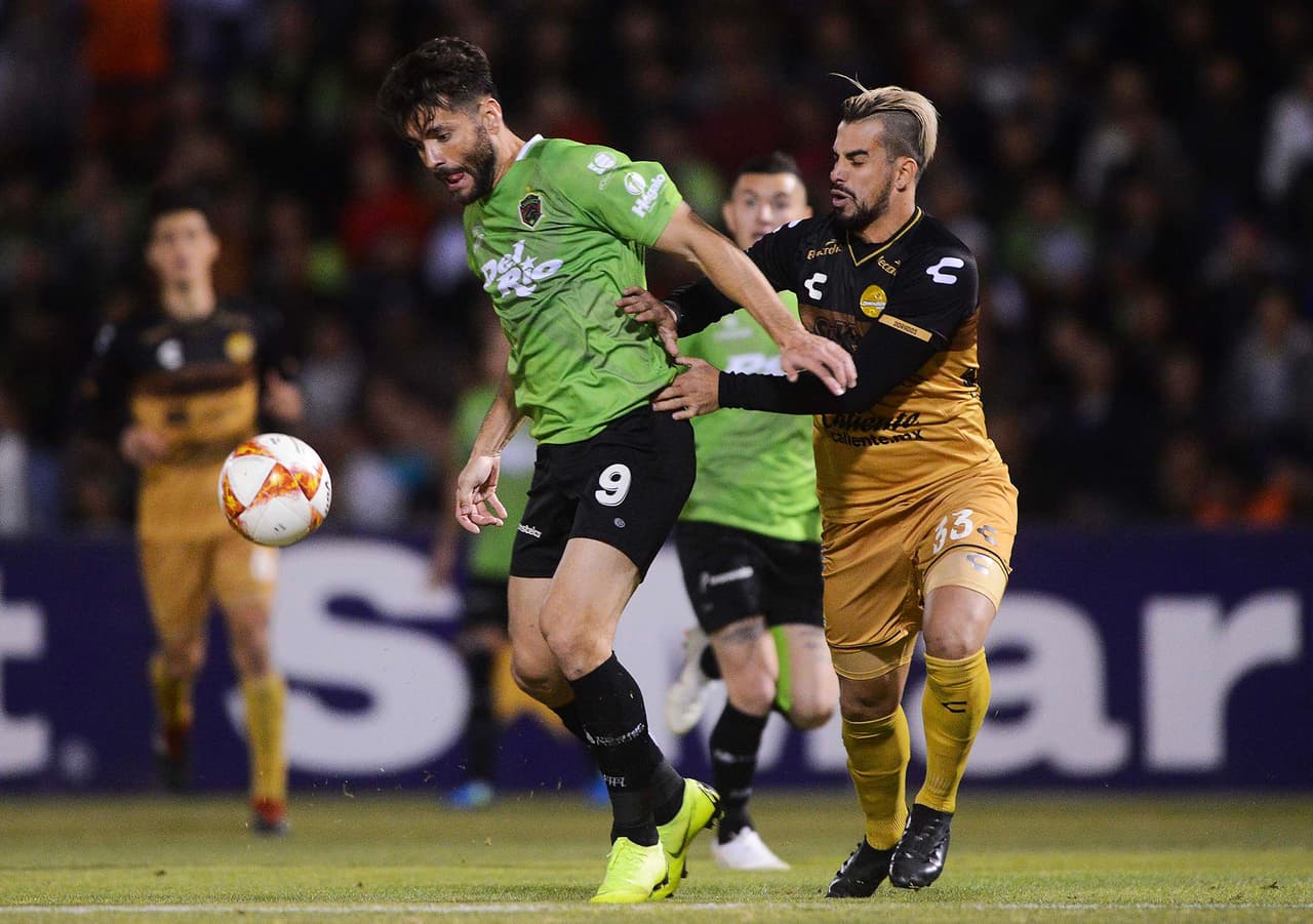 Con la pelota, el FC Juárez buscó generar peligro ya que los dos goles de desventaja eran difíciles de remontar ante el equipo de Maradona.