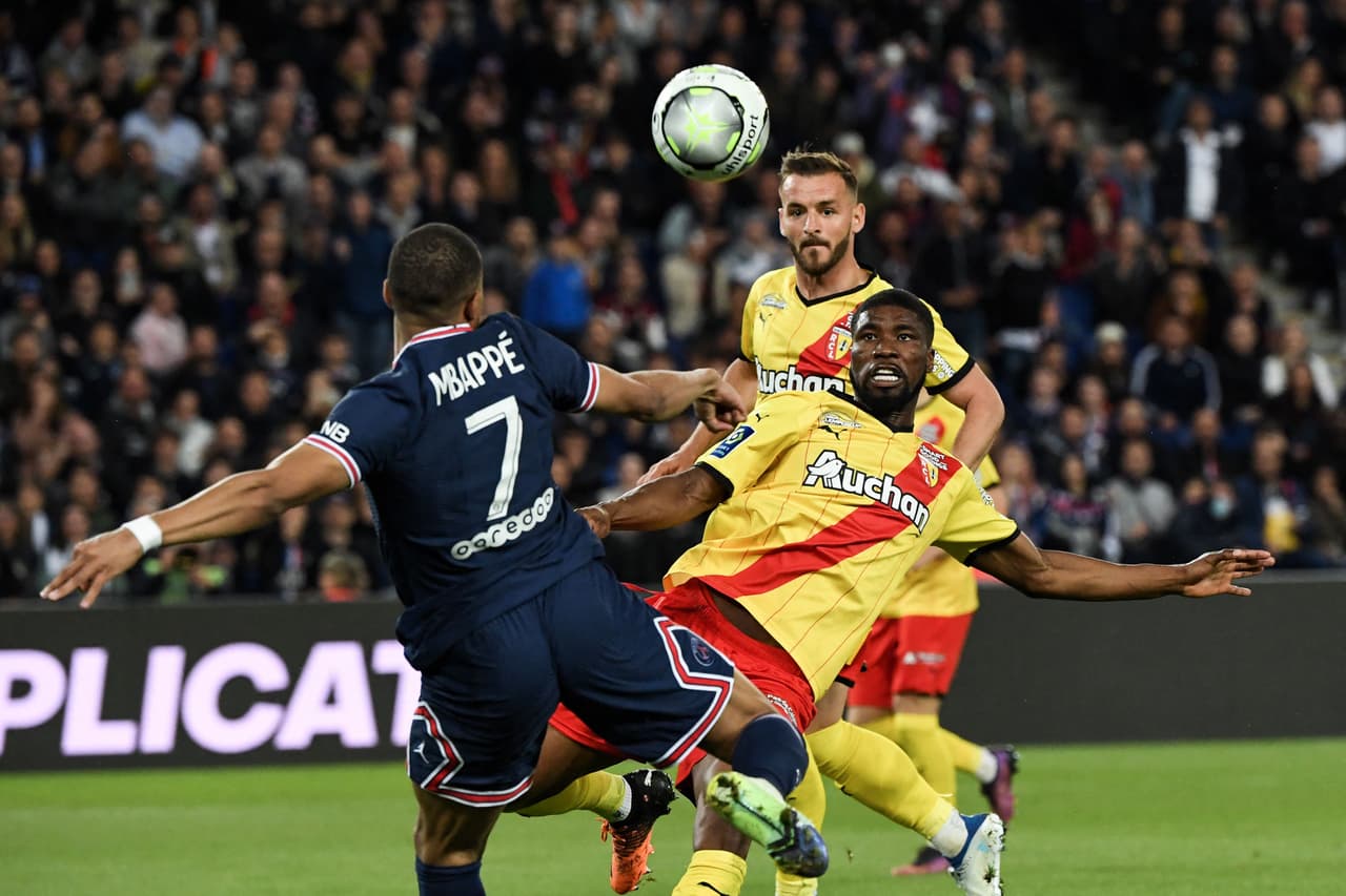 El conjunto de Lens vendió caro el partido y cerró con mucha dignidad anotando en los instantes finales.