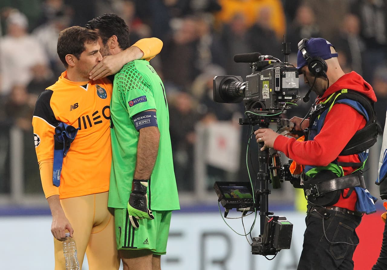 18. El más reciente partido entre Casillas y Buffon se jugó este martes 14 de marzo en la vuelta de los octavos de final de Champions League. La Juventus ganó 1-0, eliminando al Porto del portero español.