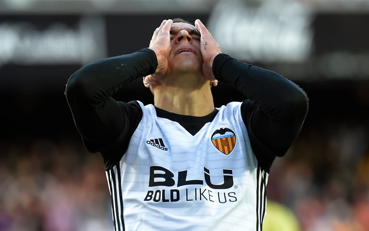 En Valencia dan como un hecho la salida del goleador Rodrigo Moreno, más tras conocerse que Atlético de Madrid ofreció 92 millones de euros por su fichaje.