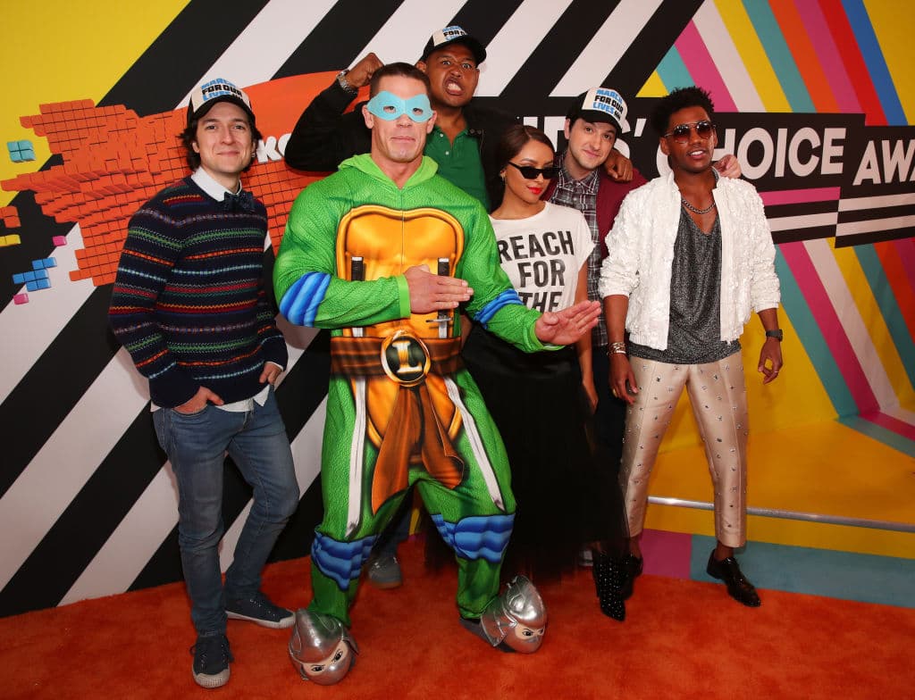 Y es que el potencial de la imagen de Cena es una marca construída desde hace ya muchos años. Él sigue los pasos de Dwayne Johnson, también conocido como 'La Roca'.