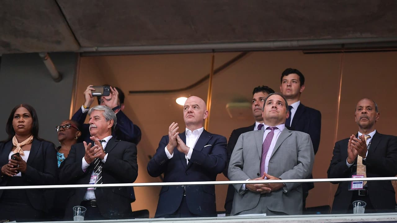 Gianni Infantino deja entrever que México no recibirá la final de 2026