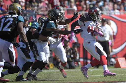 Rainey promedió 28.3 yardas por patada de despeje (tres, 85 yardas) en el juego que los Bucs ganaron 38-31 a los Jaguars.