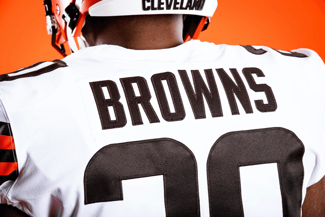 Así luce la nueva imagen de los Browns, con algunos ajustes en las combinaciones y cambio de tipografía de los números.
