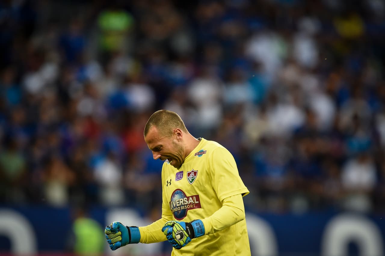 Portero: para el arco estaría el brasileño Diego Cavalieri (35 años), quien surgió del Palmeiras y dio el salto a Europa con el Liverpool donde jugó poco. Tras pasar al Cesena, regresó a su país para jugar con el Fluminense hasta el diciembre pasado.