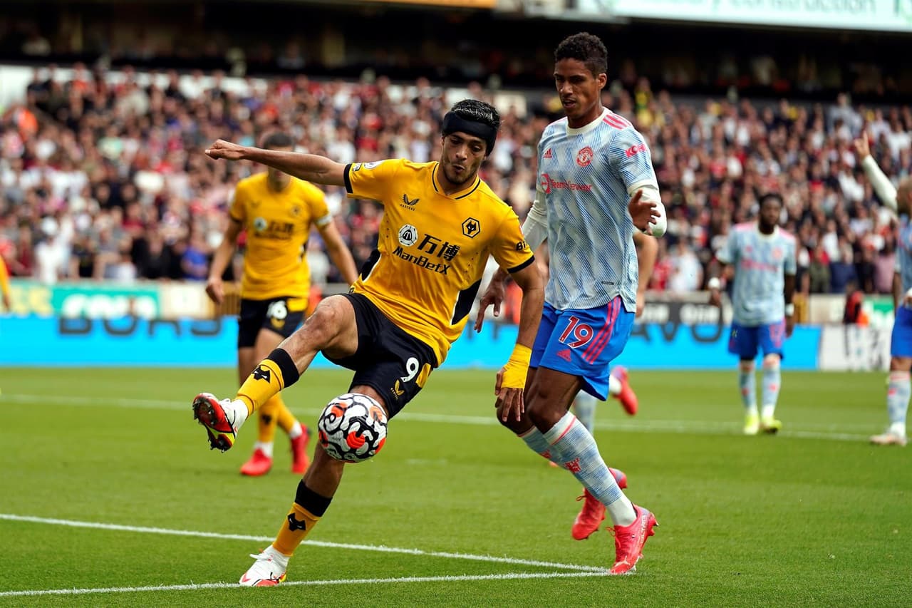 Wolverhampton ve la derrota ante el Manchester United por la mínima, durante la tercera Jornada de la Premier League. Mason Greenwood le dio el gol a los ‘Red Devils’ al minuto 80 del encuentro y, los de Raúl Jiménez suman ya su tercera derrota en la liga.