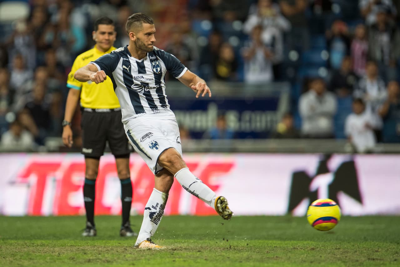 Algunos jugadores como Nicolás Sánchez demostraron que la ansiedad no es un tema que los afecte a todos y ejecutó con calma.