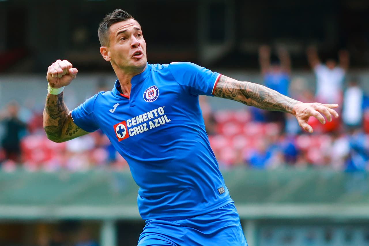 Al minuto 28, Caraglio puso el marcador 2-0 para Cruz Azul sobre Pachuca.