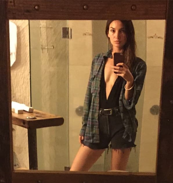 La espectacular estadounidense dejó el fútbol para dedicarse al modelaje, pero eso no le impide apoyar al equipo de Klinsmann y desea que su selección gane la Copa Oro.