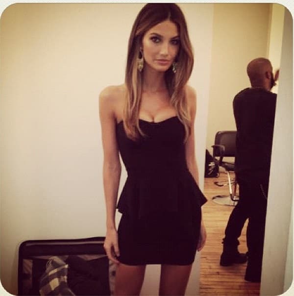 La espectacular estadounidense dejó el fútbol para dedicarse al modelaje, pero eso no le impide apoyar al equipo de Klinsmann y desea que su selección gane la Copa Oro.