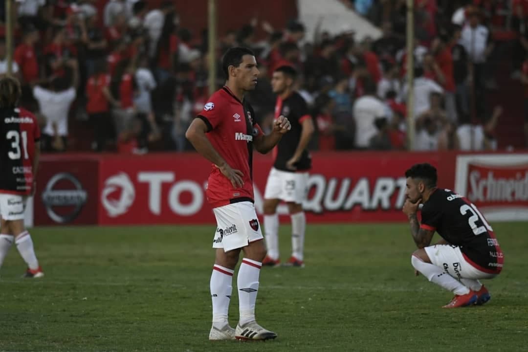 Las barras bravas habían advertido a los jugadores de Newell's Old Boys que habría problemas si resultaban eliminados de la Copa Argentina.