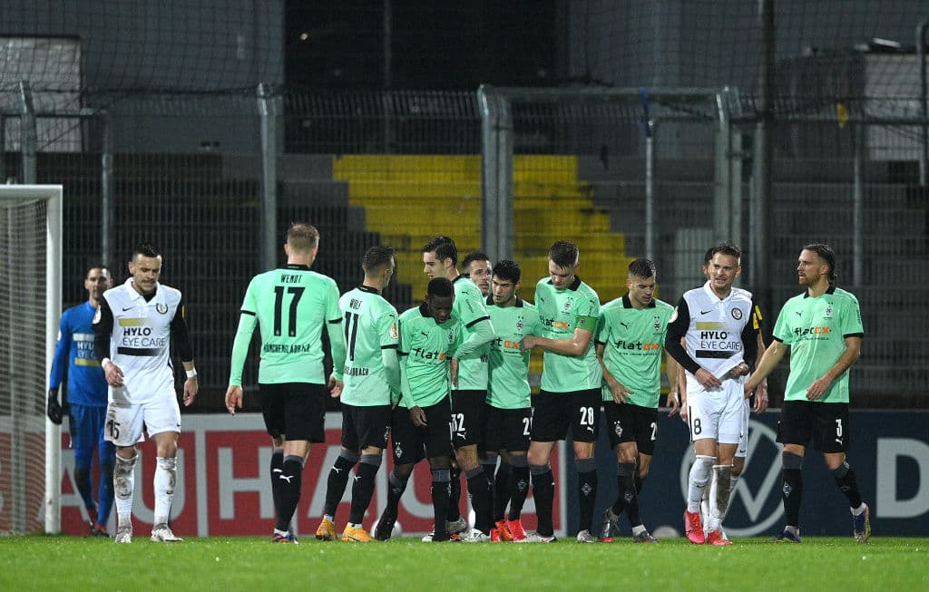 Mönchengladbach despachó 0-5 con tremenda autoridad al humilde Elversberg.