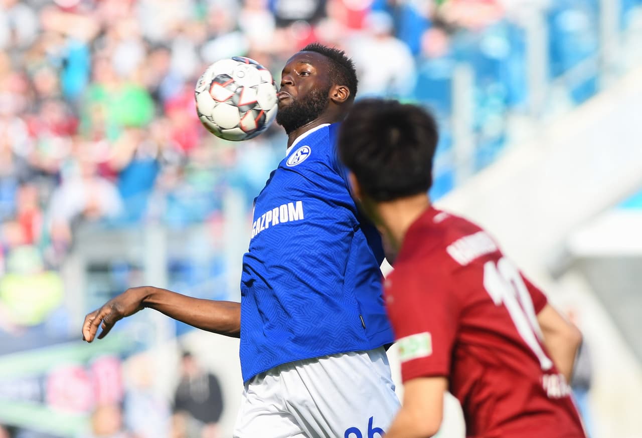Schalke se encargó de cerrar todos los espacios durante la segunda mitad e incluso tener el balón lo máximo posible para evitar la igualdad.