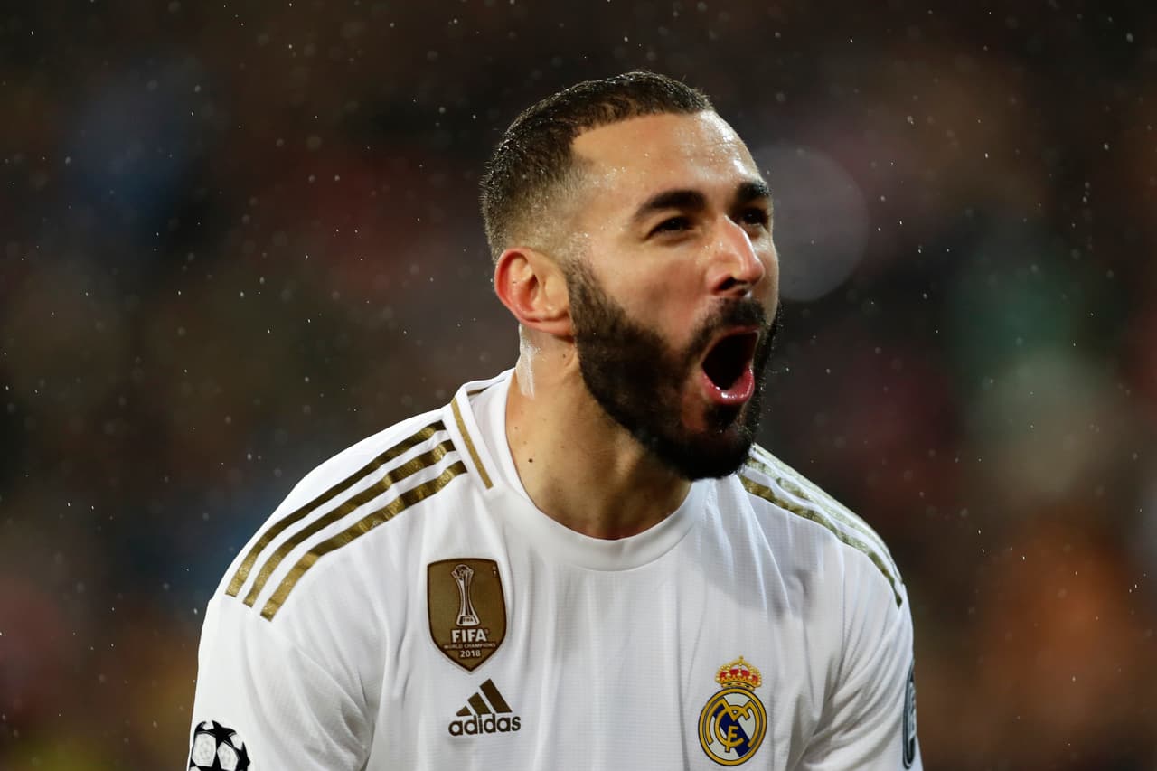 Karim Benzema, al minuto 16 abre el marcador y en la segunda mitad del encuentro vuelve a encontrarse con la oportunidad y hace un doblete.