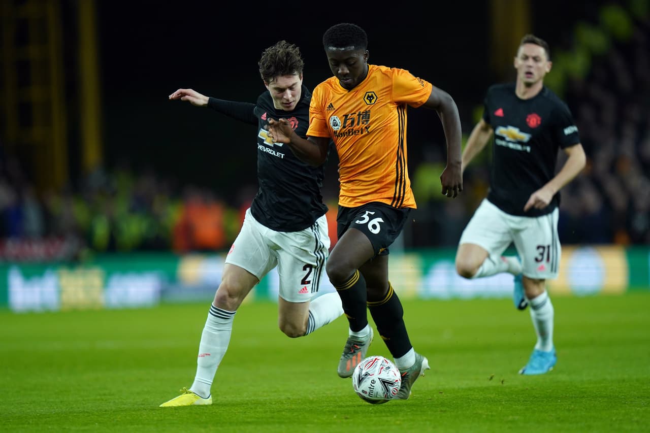 Wolverhampton no aprovechó la condición de local para vencer a los Red Devils y el cotejo se jugará por segunda vez ahora en Old Trafford.
