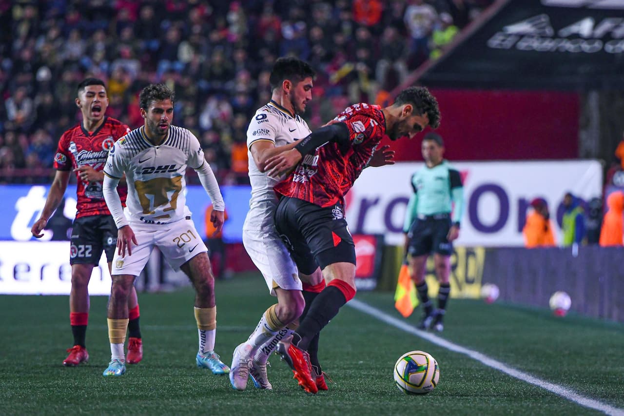 Xolos y Pumas no pasaron de un ríspido y, por momentos, soso empate sin goles en la Jornada 4. Los universitarios extendieron su racha negativa sin poder ganar en Tijuana y jugaron la segunda parte con 10 jugadores por la expulsión de Arturo Ortiz.