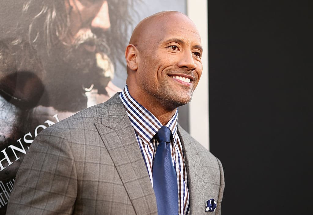 Sin embargo, el ex entrenador de Johnson, Ed Orgeron, elogió a Johnson y lo describió como "un gran trabajador y un joven humilde", y agregó que "a todos les gustaba.