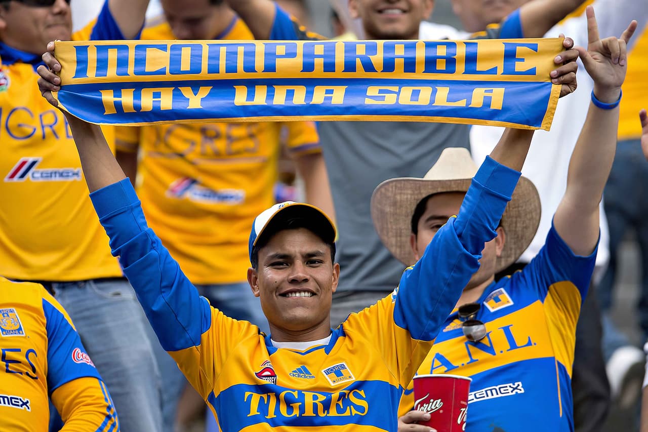 El colorido de la afición en la Jornada 11