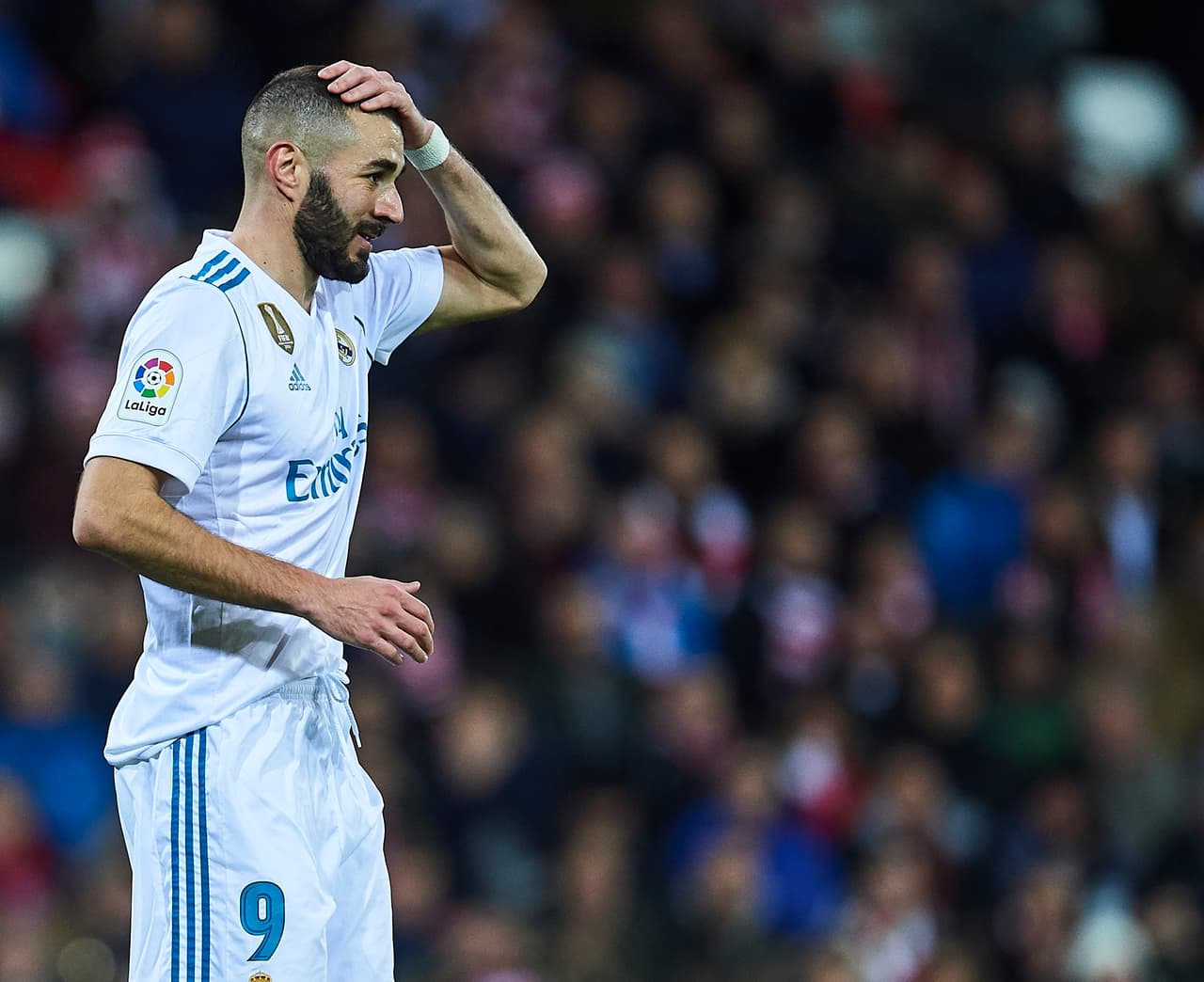 Cerramos Karim Benzema, un delantero que no ha sido tomado en cuenta por Deschamps desde el chantaje a Valbuena pero que fue referente de Francia.
<br>