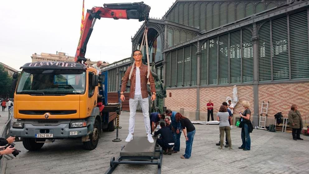 Tan tieso que ya se lo llevó la grúa.