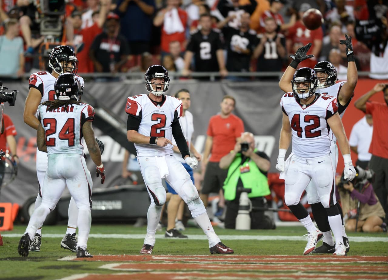 Ryan y los Atlanta Falcons se lucieron ante los 'Bucs'