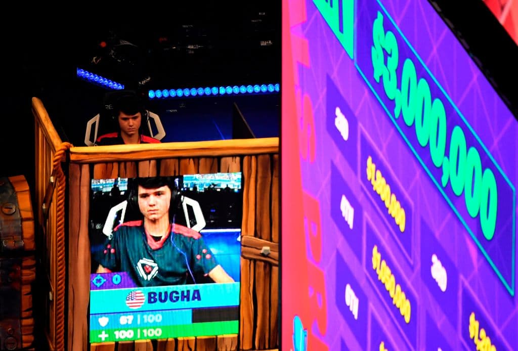 El 28 de julio de 2019, el joven de 16 años contaba con 42 mil seguidores, luego de ganar el torneo exactamente un mes después sus seguidores se dispararon a los 1.1 millones.