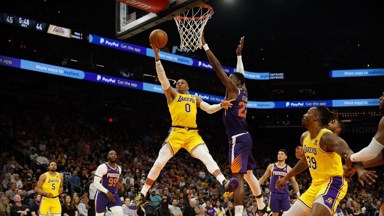 Los Lakers están oficialmente fuera de los playoffs de la NBA