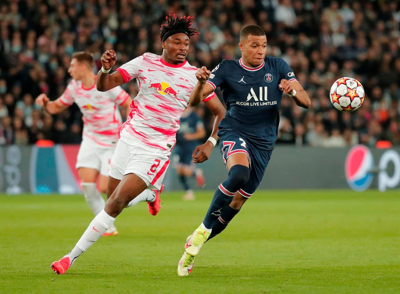 Barcelona se impone sobre el RB Leipzig 3-2 con doblete de Lionel Messi (67', 74') y gol de Kylian Mbappé (9'), mientras que para la escuadra alemana, fueron André Silva (28') y Nordi Mukiele (57') quienes sumaron anotaciones en el Parque de los Príncipes.