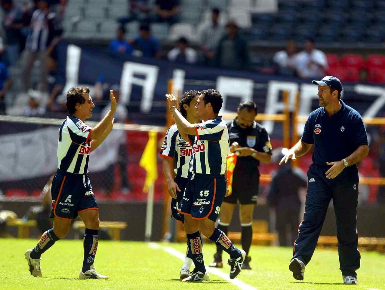 En el Clausura 2004, los Rayados de Monterrey acumularon 12 empates durante el torneo, récord que no ha sido superado desde entonces.