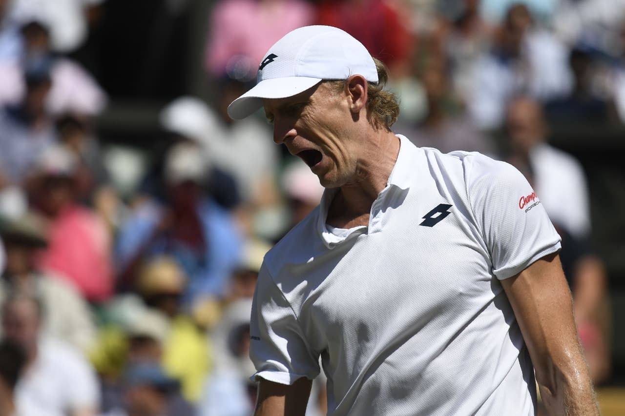 El sudafricano logró llevar el partido el tie break para forzar un cuarto set.