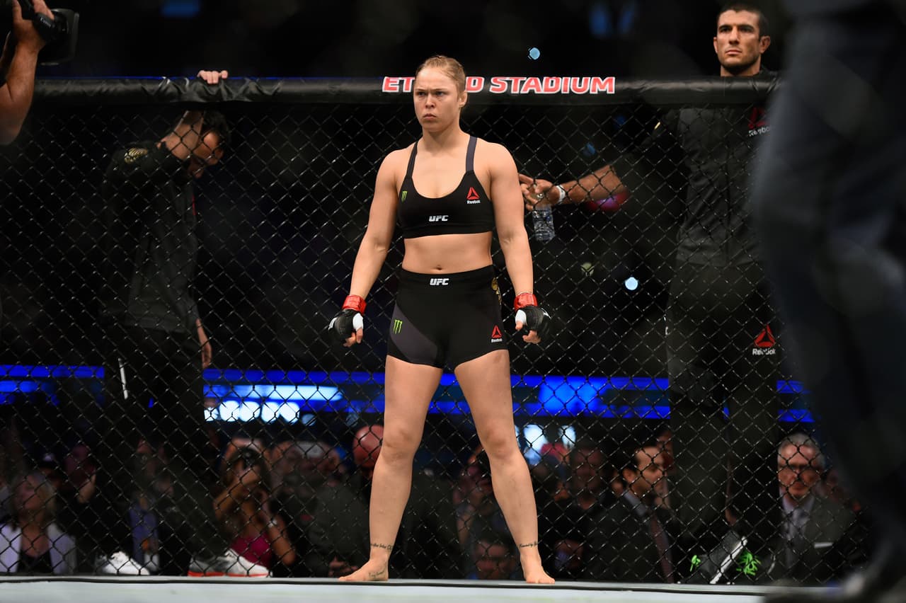Rousey ganó muchas peleas en corto tiempo apoyada en su velocidad y fuerza, cualidades difíciles de evadir por parte de sus rivales.