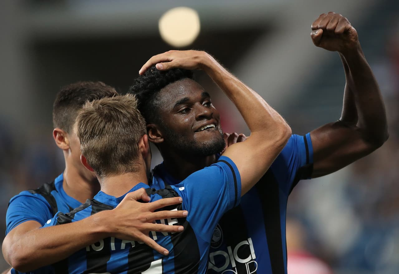 Todo parece indicar que el colombiano Duván Zapata no seguirá en el Atalanta. Un regreso al Napoli toma fuerza o dar el salto a la Bundesliga con el Borussia Dortmund.