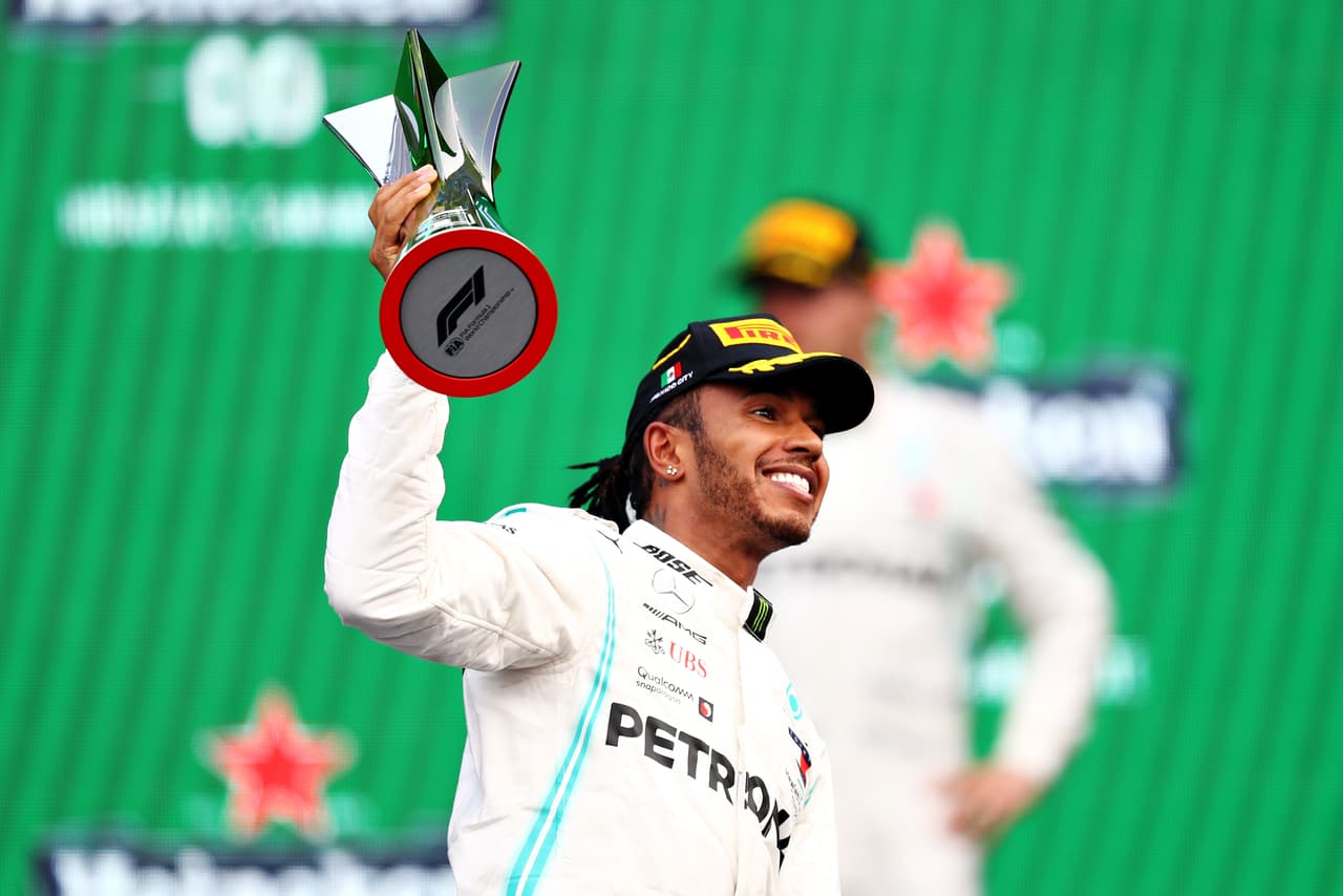 Lewis Hamilton estaría entre los 10 deportistas mejor pagados del mundo.
<br>