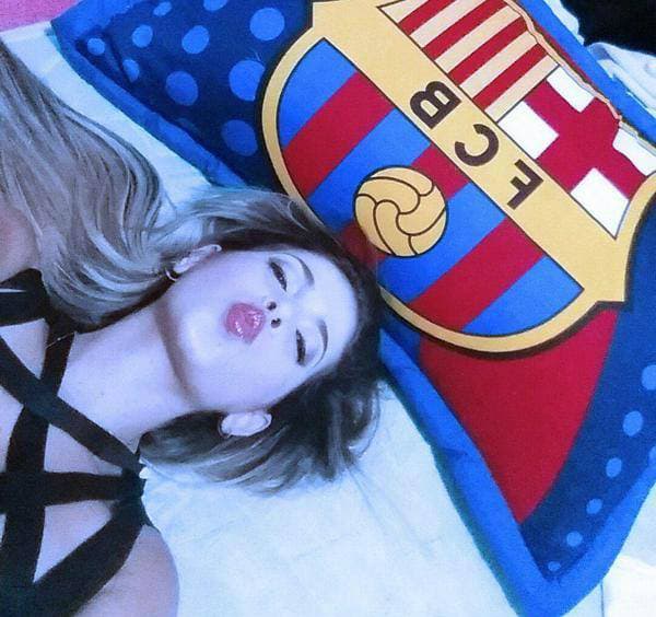 Yisela es una espectacular colombiana que es gran aficionada al Barcelona, la bella mujer se siente muy contenta por el triunfo del Barça en el Mundial de Clubes.