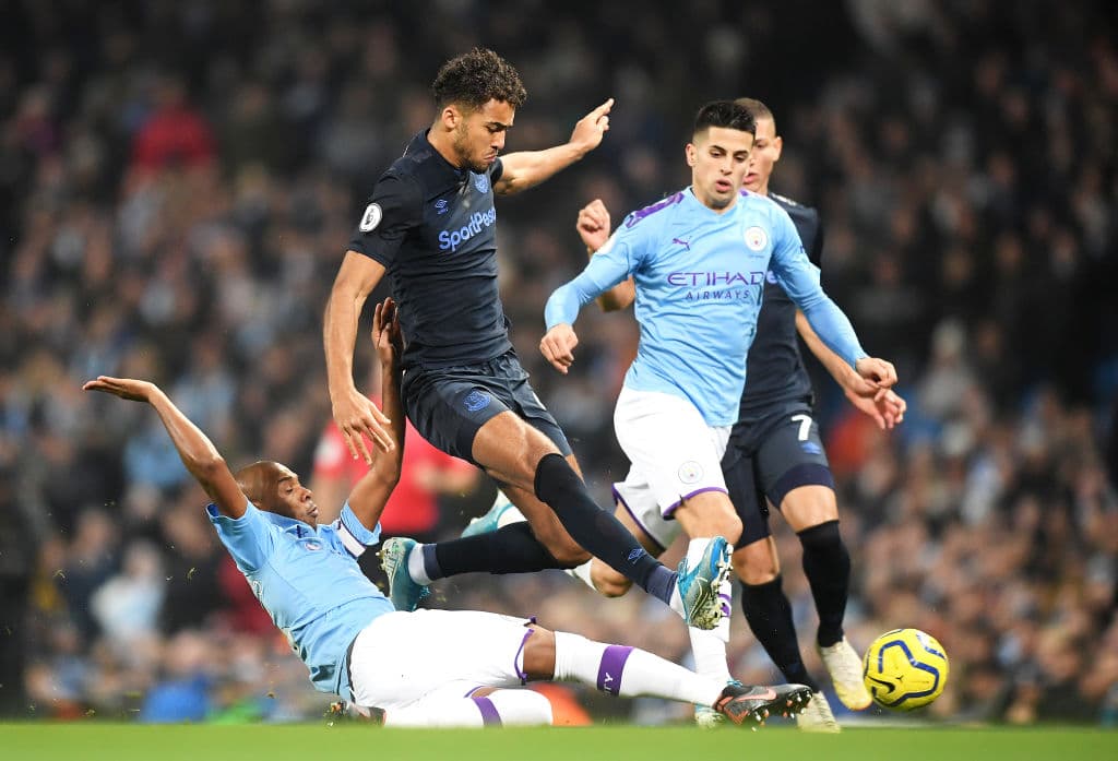 Con doblete de Gabriel Jesús, el City vence 2-1 al Everton, Richarlison descontó para los Toffes. Los Citizens conservan el tercer lugar de la Premier.