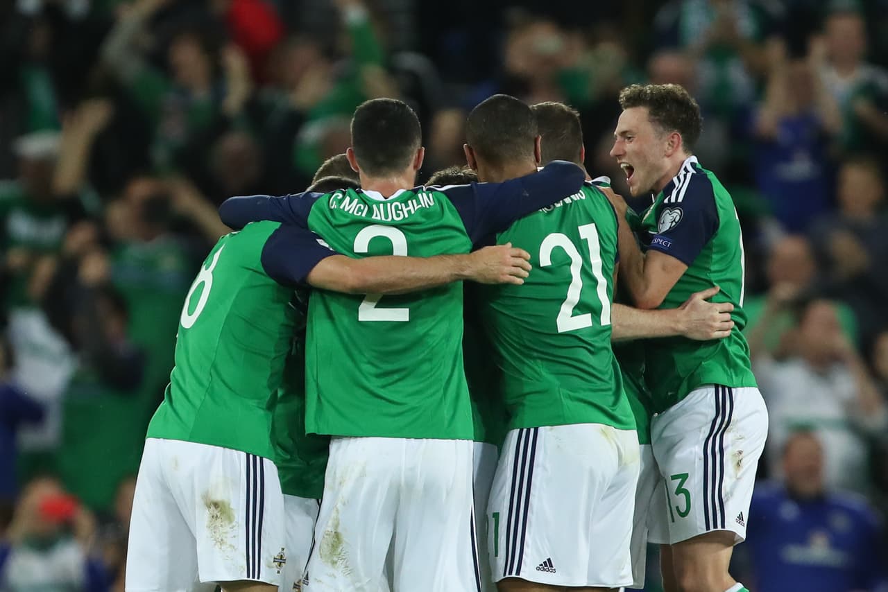 Regreso / (UEFA) - Irlanda del Norte: el equipo británico está en puesto de repechaje en el grupo C con 19 puntos y es lo mínimo que logrará. Le peleará a Alemania por el cupo directo en la príxima jornada y en la última enfrentará a Noruega. Su última participación fue en el Mundial de México 86.