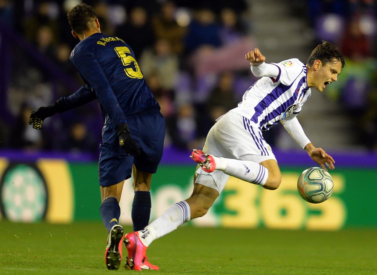 Al final del partido, Nacho le da el triunfo al Real Madrid, con un cabezazo, 0-1 sobre el Valladolid y deja a los de Zidane como líderes en solitario con 46 puntos.