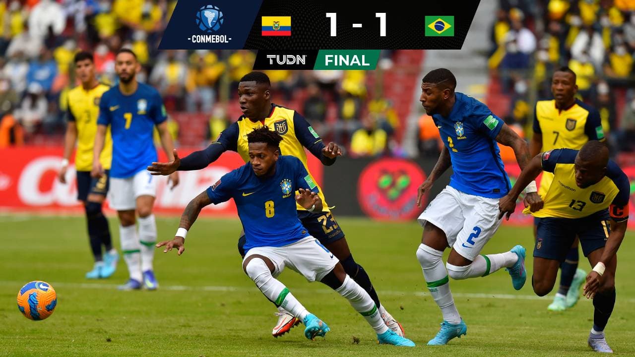 Ecuador pone un pie en el Mundial tras polémico empate con Brasil