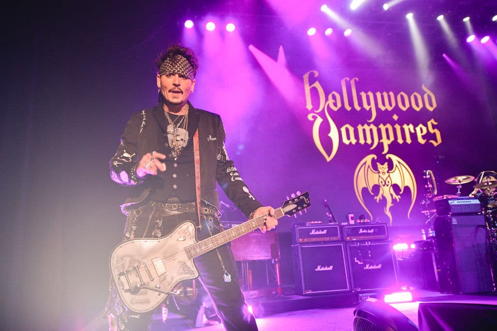 “Johnny espera volver al cine eventualmente. Pero es la música primero ", agregaron.