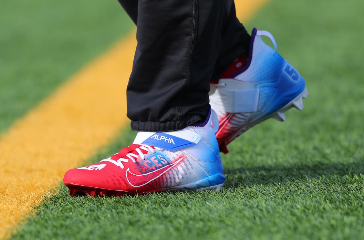 Lorenzo Alexander de Buffalo Bills